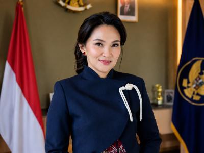 Pesan Rindu Sherly Tjoanda di Hari Ulang Tahun Benny Laos: Kadang, Aku Ingin Cerita –