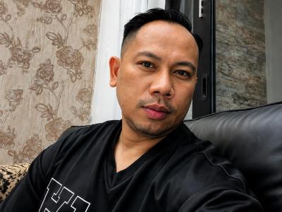 Kecewa Masalah Rumah Tangga Diviralkan, Vicky Prasetyo Berharap Damai dengan Fangfang –